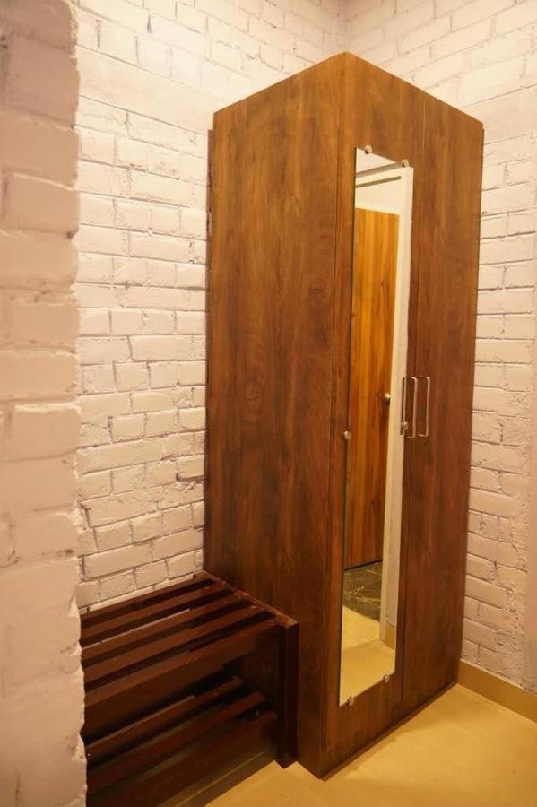 Hotel Brick Field Varanasi Exterior foto